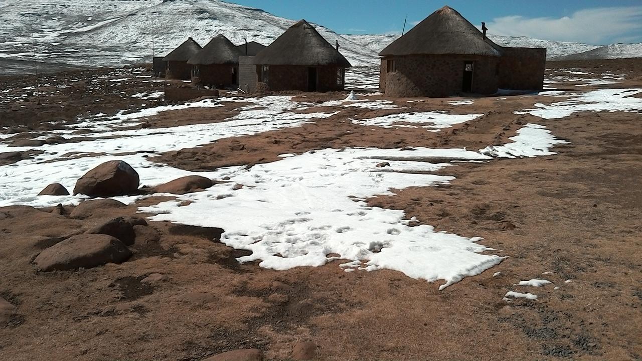 Sani Stone Lodge Mokhotlong Экстерьер фото